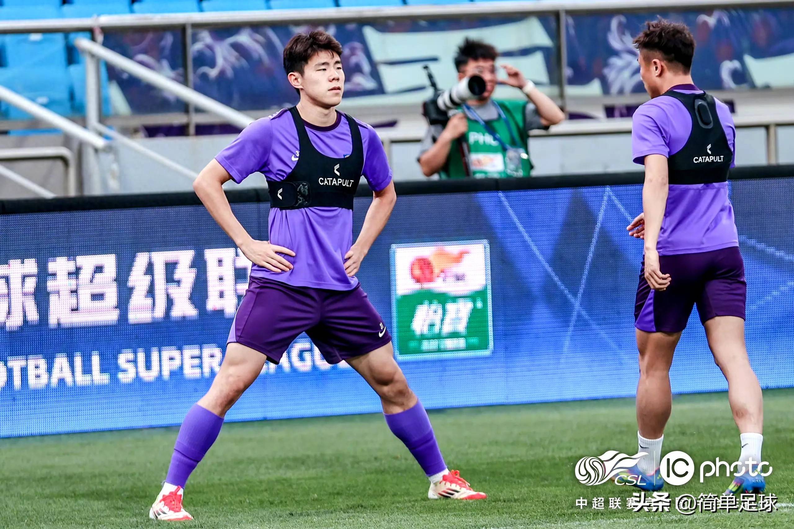 九游娱乐APP-上海申花迎CBA季后赛关键赛，今晚伤情更新，底气十足，更衣室氛围转暖的简单介绍