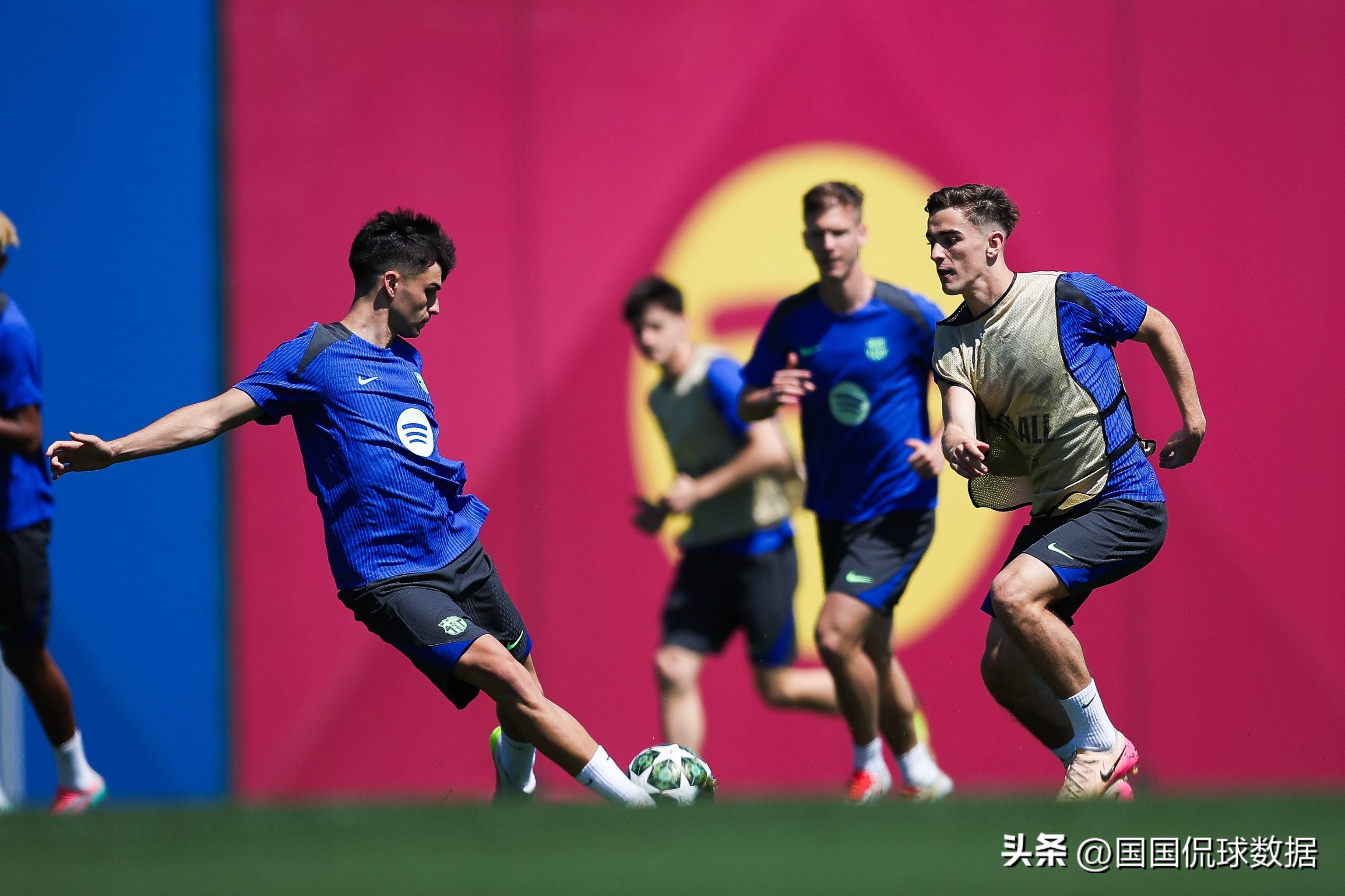 九游登录入口-包含国际米兰迎欧冠关键赛，今晨内部沟通，气氛紧张，数据趋势出现新变化的词条